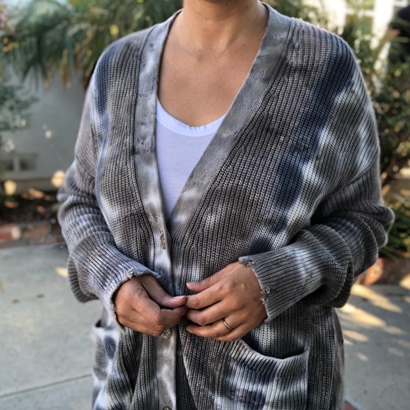 NWT YOUNG FABULOUS AND BROKE Indie Tie Dye Knit Button Cardigan - Picture 9 of 10